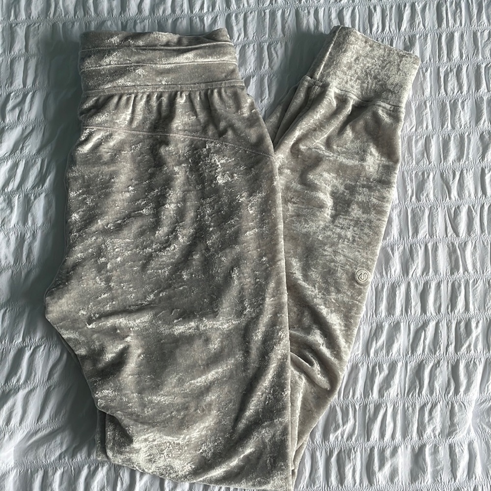 Lululemon joggers